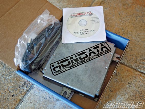 Modp_0912_05_o+project_dc2_integra_k_swap_guide_part_1+hondata_k_pro_ecu