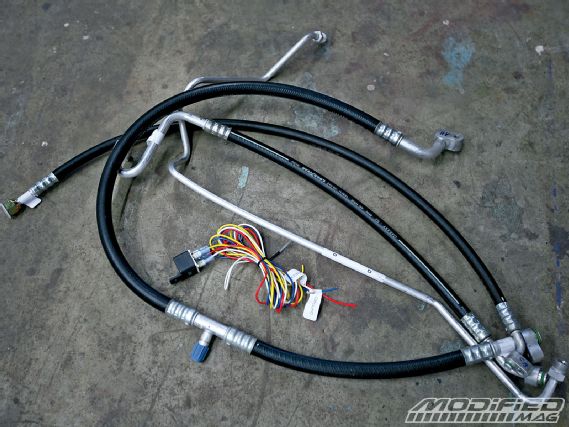 Modp_0912_06_o+project_dc2_integra_k_swap_guide_part_1+hybrid_racing_k20_swap_ac_kit