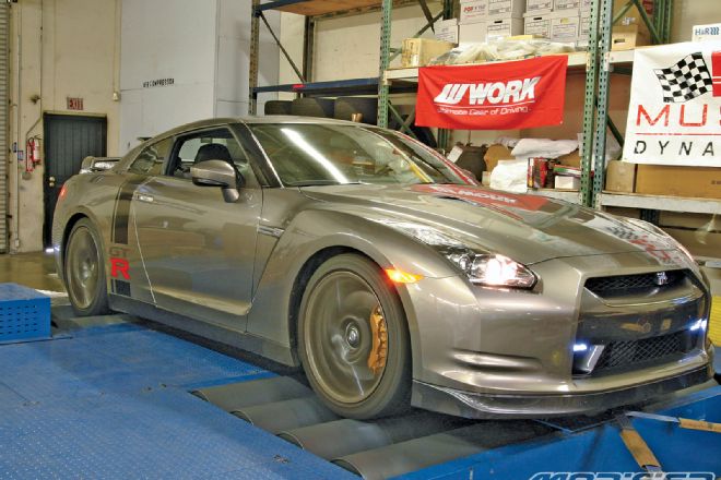 2009 Nissan GT-R - TiTek Innovations Exhaust - Godzilla Gets Some Titanium Bling
