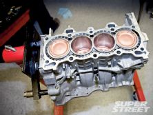 Sstp_0910_07_z+bisimoto+pistons