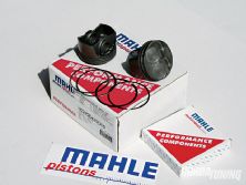 Htup_0907_02_z+honda_frm_liners+mahle_pistons_shot