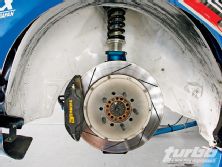 Turp_0901_04_z+subaru_impreza_wrx+wheel_well