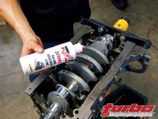 Turp_0811_12_z+nissan_240sx_ka24det_block_buildup+engine_assembly_lube