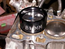 Htup_0805_04_z+500hp_stock_block_b16a+arp_piston_ring_compressor