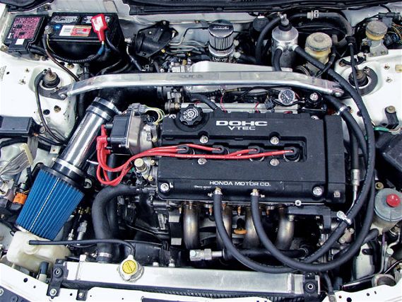 Htup_0712_07_z+honda_high_horsepower_engine_tranny_build+b18_in_integra_engine_view