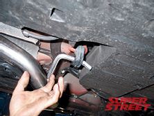 0703_130_22z+2006_honda_civic_si+b_pipe_hangers