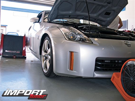 0703_impp_09z+2006_nissan_350z+front_dyno_view