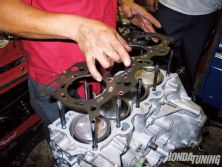 Htup_0512_17_o+honda_ls_vtec_engine_build+metal_head_gasket