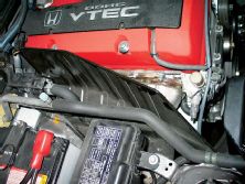 0407ht_01z+2001_Honda_S2000+Engine_Installing_Headers_Heat_Shield