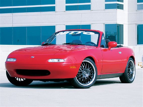 Turp_0401_01z_1994_mazda_miata+red+front_left