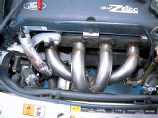 0308tur_06z+ford_focus+exhaust_manifold_installed