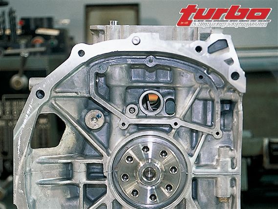 Turp_0306_05_z+subaru_ej20+bell_housing_side_of_block