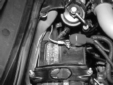 0304ht_52z+1998_Honda_Civic_EX+Nitrous_Installation_Battery
