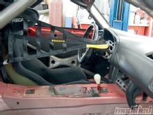 Modp_1005_15_o+honda_s2000_quaife_install+gearbox_lever