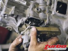 Turp_0810_32_z+honda_crx_mugen_lsd+shift_lever_assembly_reassembly