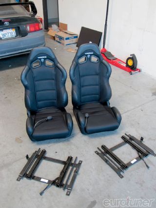 Eurp_1010_01_o+audi_a4_corbeau_cr1_seats_installation+corbeau_cr1_seats