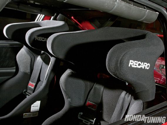 Htup_1005_07_o+custom_racing_seats+recaros_seat
