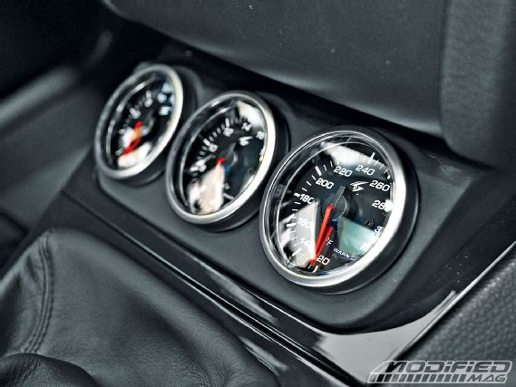 Modp_0909_13_o+gauges_and_widebands_buyers_guide+stri_racing_gauges