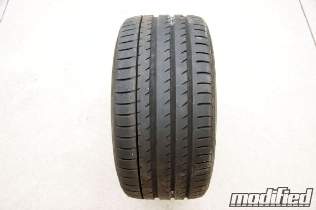 E39 BMW m5 yokohama advan sport V015 rubber 03