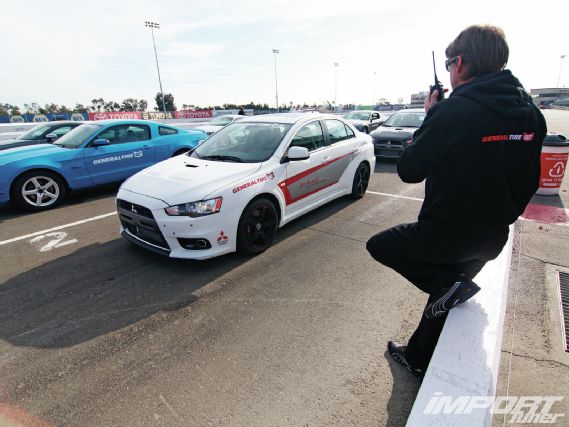 Impp 1108 04 o+general tire g max+pit lane