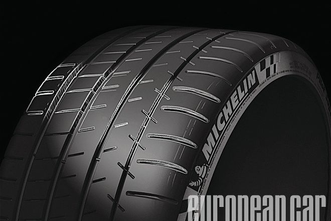 epcp_1105_01_z+michelin_pilot_super_sport+tread.jpg