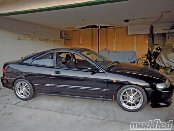 Modp_1005_03_o+1999_acura_integra_gs_r+side_view