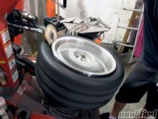 Modp_1004_06_z+aluminum_wheel_repair+remove_tires