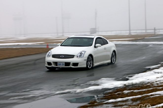 2006 Infiniti G35 Coupe - Tire Review