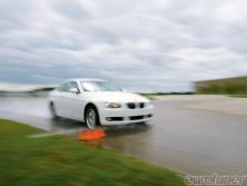 Eurp_0912_36_o+tires+driving_wet