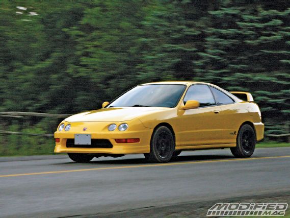 Modp_0911_01_o+hankook_ventus_rs3_tire_review+2000_acura_integra_type_r