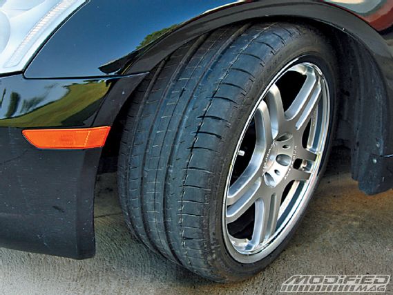Modp_0909_05_o+michelin_pilot_sport_ps2_tire_review+michelin_ps2_on_g35_coupe
