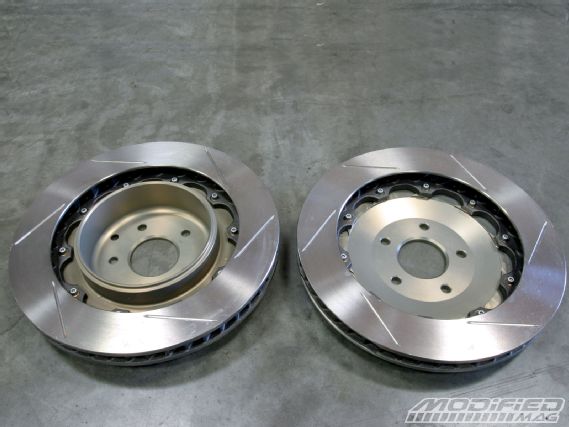 Modp_0908_11_o+project_nissan_350z_stoptech_brakes+trophy_sport_vs_trophy_rotor_comparison