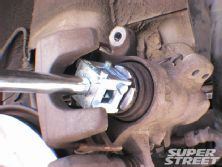 130_22_z+acura_rsx_s_brake_install+compress_piston