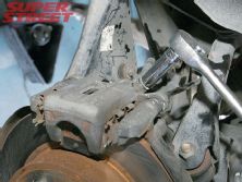 130_0705_08_z+nissan_240sx_fastbrakes_wilwood_brake_upgrade+unbolt_the_caliper