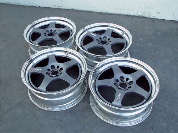 Htup_0605_01_z+work_rsz_r_very_rare_jdm_wheels