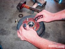 Htup_0512_04_o+honda_civic_hatchback_wilwood_big_brake_kit+preparing_for_hub_removal