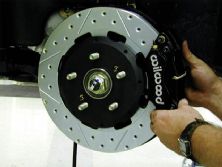 0201ht_brakes_39_zoom