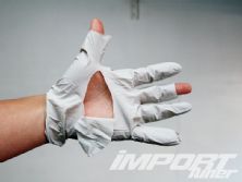 Impp_1107_02_z+nitrile_gloves+damaged