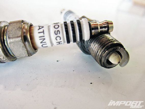 Impp 1112 06 o+spark plug wire maintenance+plugs