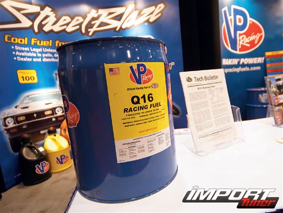 Impp_0804_04_z+powergear+q116_race_fuel