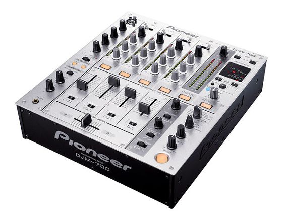 130_0804_08_z+plugged_in+djm_700_pro_dj_mixer