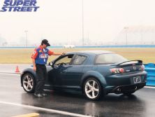 130_0710_04_z+goodyear_eagle_f1_all_season+mazda_rx8