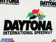 130_0710_07_z+goodyear_eagle_f1_all_season+daytona_international_speedway