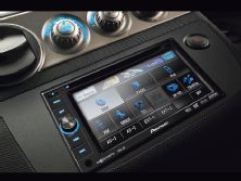 160_0705_05_z+import_car_aftermarket_electronics+pioneer_avic_d3