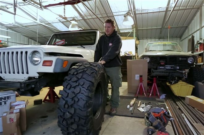 Video: Dirt Every Day Builds Jeep Wrangler TJ Project from Scratch