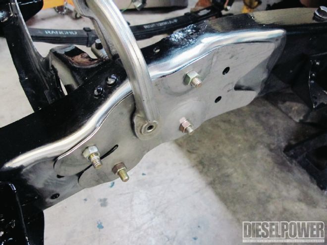 Reinforcing Our 1991 Suburban’s Frame For Post-Apocalyptic Durability
