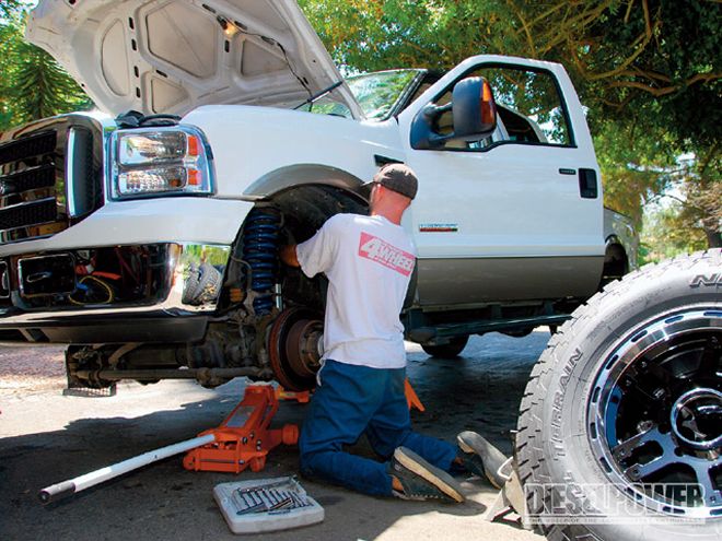 2006 Ford F350 Buildup - Project White Trash Truck