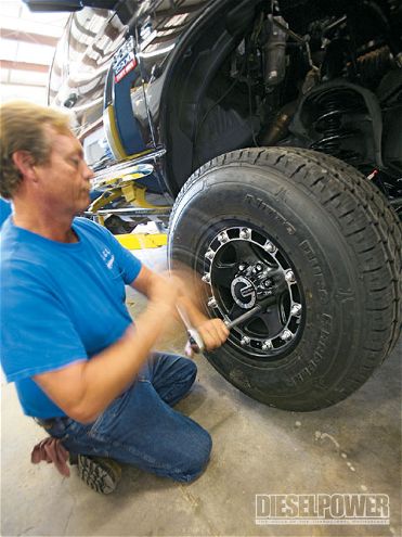 2008 Dodge Ram 2500 Buildup - From Stock to Rock: Weekend Buildup
