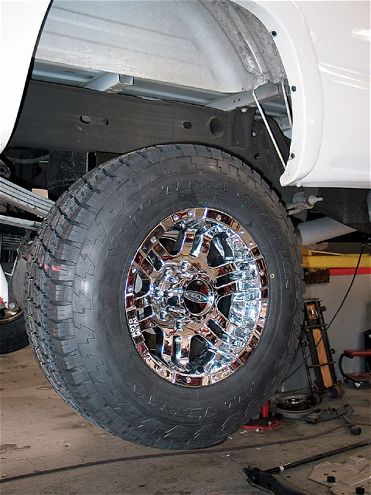 GMC 2500HD Duramax Truck Comparison - Totally Maxed