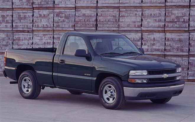 2000 Chevy Silverado front View